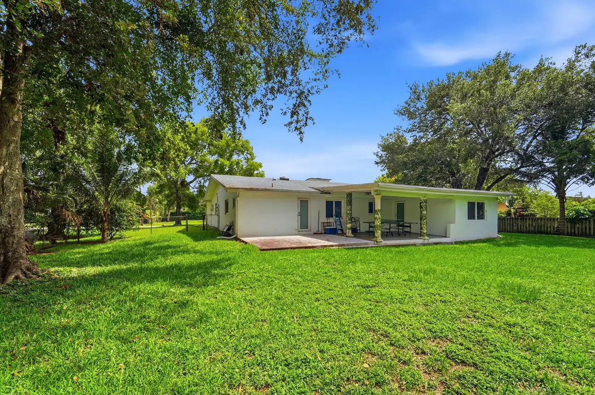 36_back at 11700 NW 27th Street, Plantation