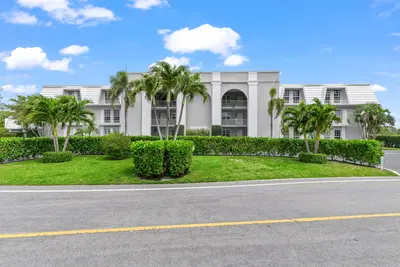 2185 Ibis Isle Road 1, Palm Beach – leased