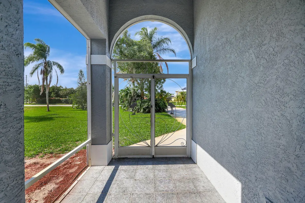 3-web-or-mls-632A5384 at 2704 SE Eagle Drive, Port St. Lucie