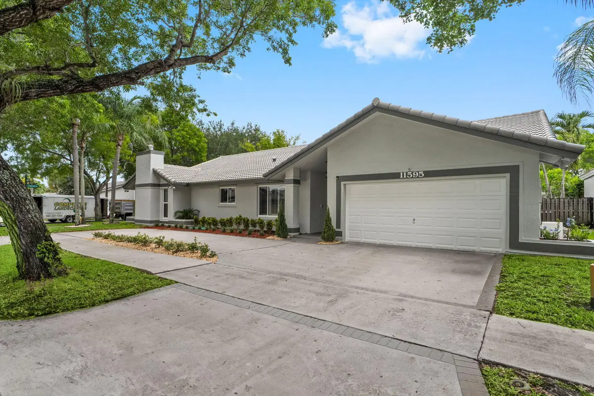 4-web at 11595 S Quayside Drive, Cooper City