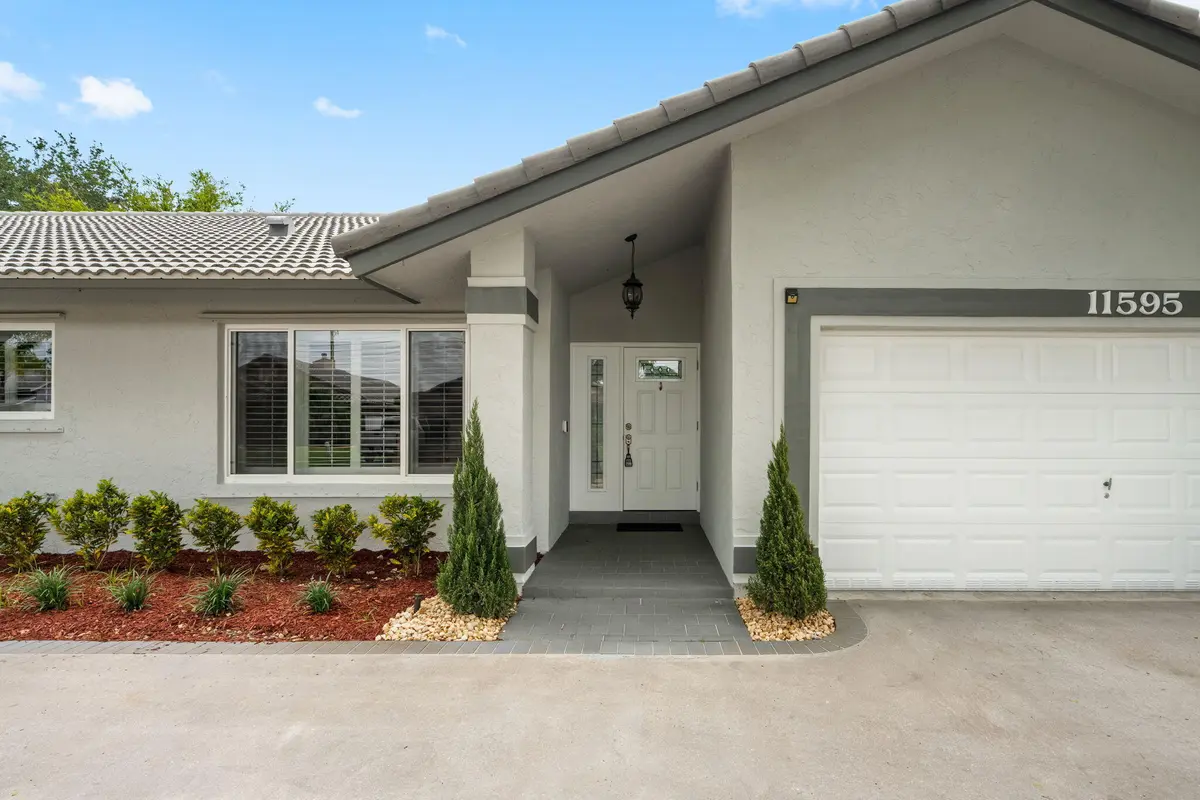 6-web at 11595 S Quayside Drive, Cooper City