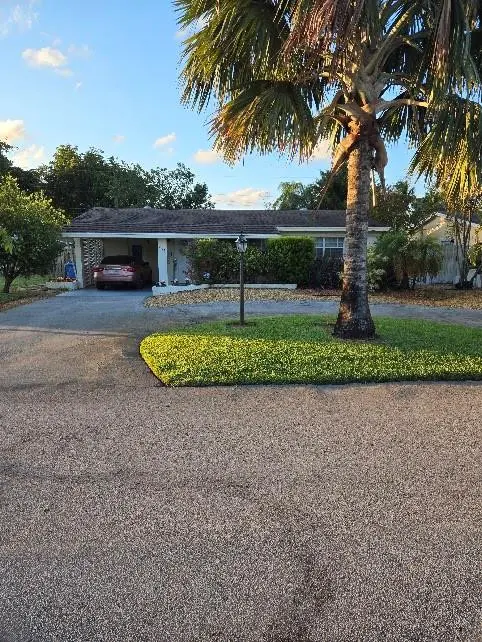 Photo 1 at 311 NE 42nd Street, Oakland Park