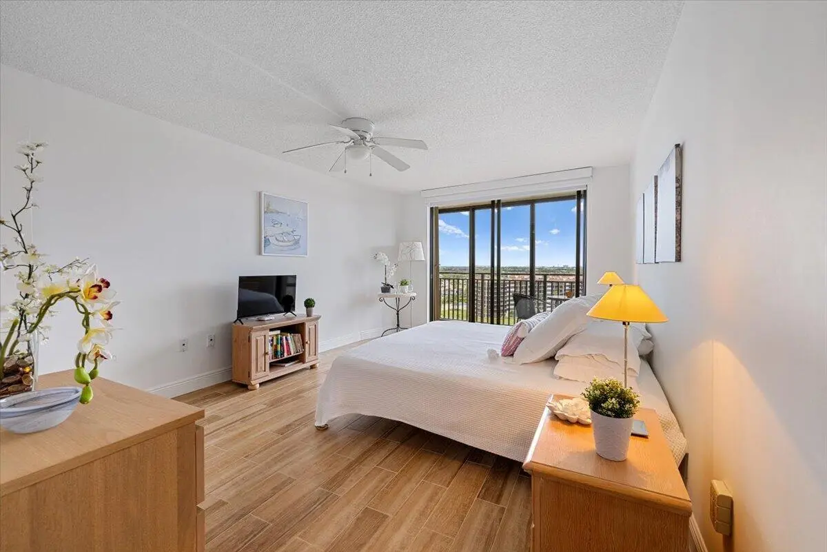 02-1211 TM -1422 at 3912 S Ocean Boulevard 1211, Highland Beach