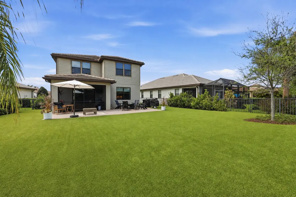 Backyard at 127 SE Courances Drive, Port St. Lucie