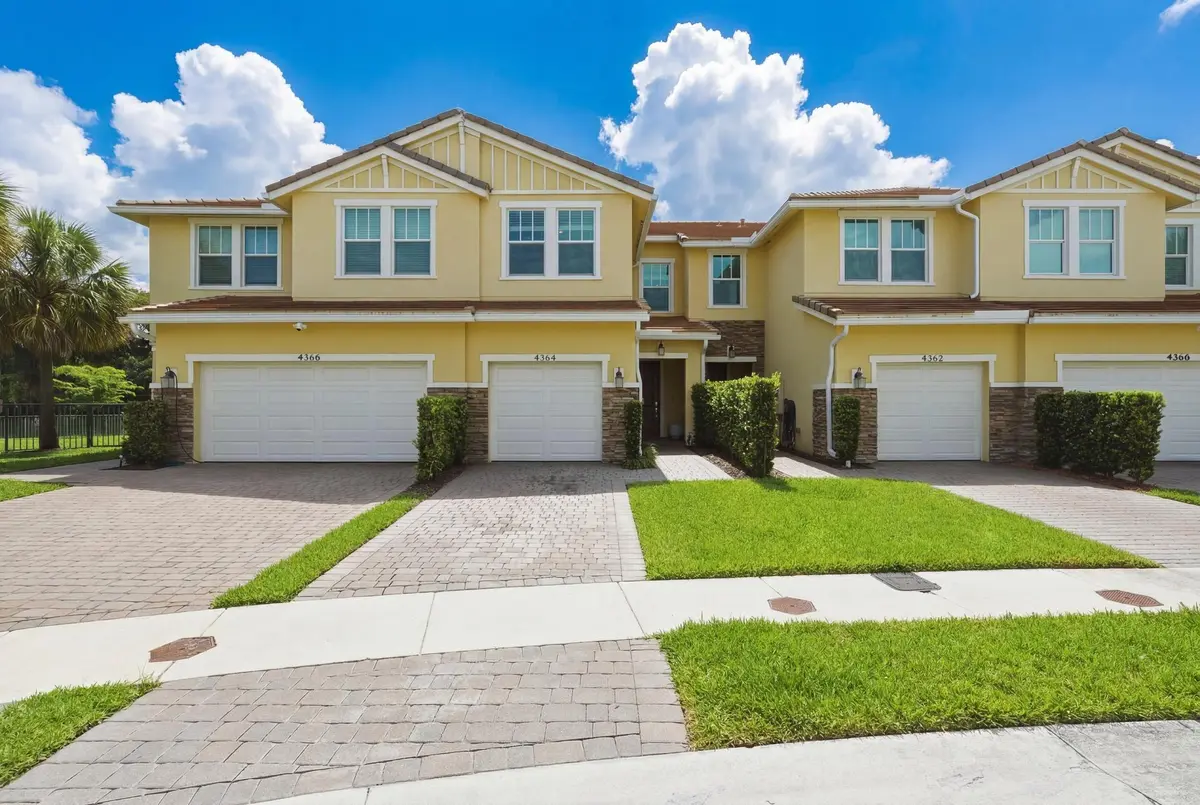 DSC06768_reedit_92856ac1 at 4364 Veleiros Avenue, Deerfield Beach