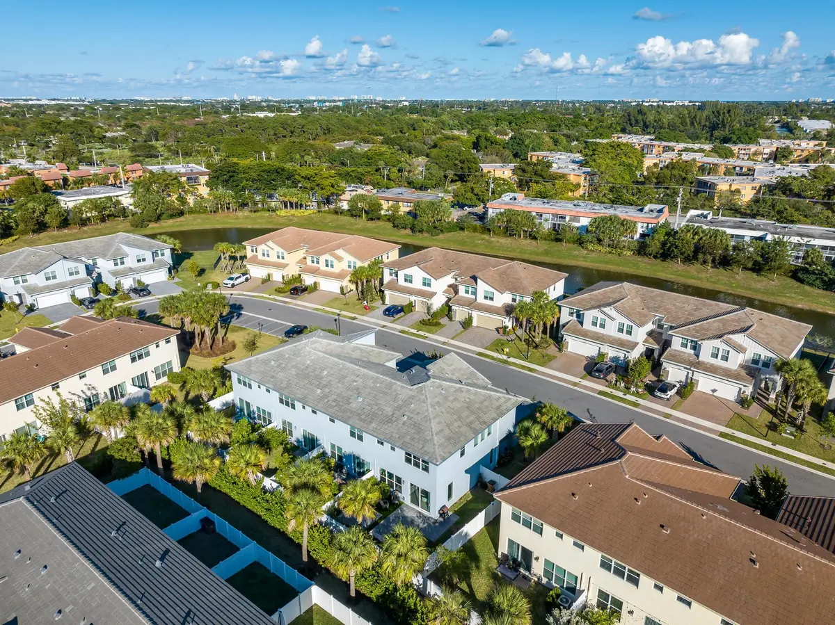 ADBEC3FC-C202-47C4-9A7C-C100EEC42A38 at 4364 Veleiros Avenue, Deerfield Beach