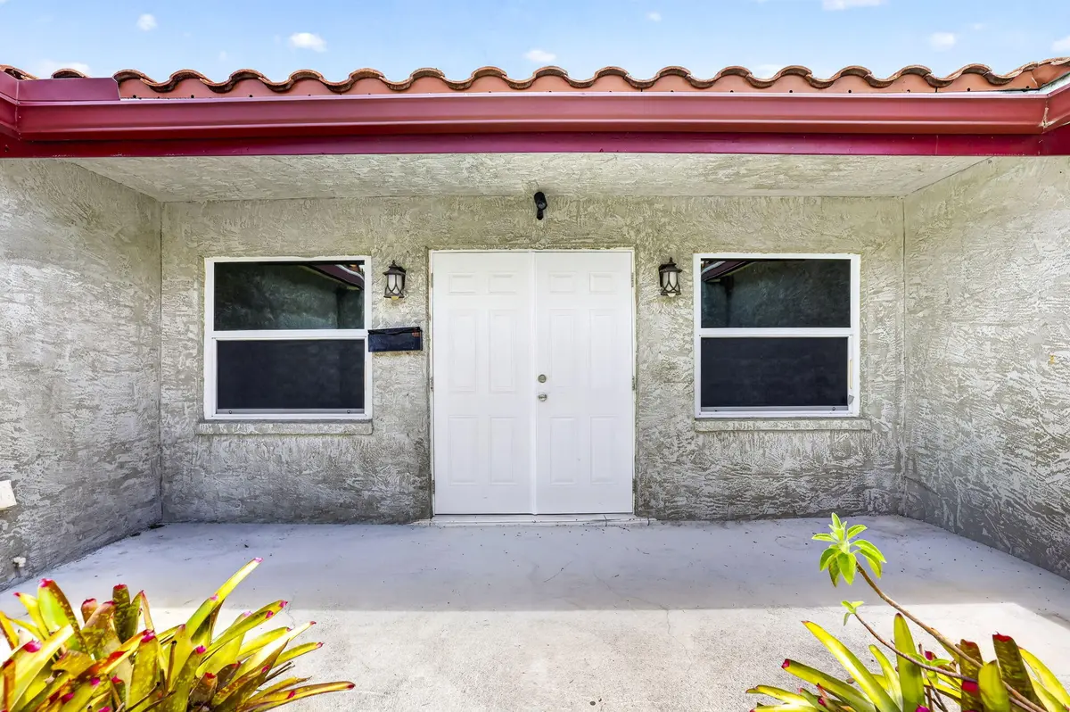 2-web-or-mls-8I8A0922 at 4399 NW 43rd Court, Lauderdale Lakes