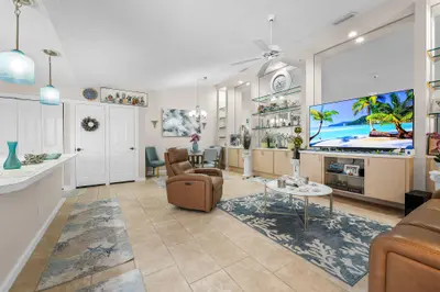 1559 SW Waterfall Boulevard, Palm City – Villa for sale