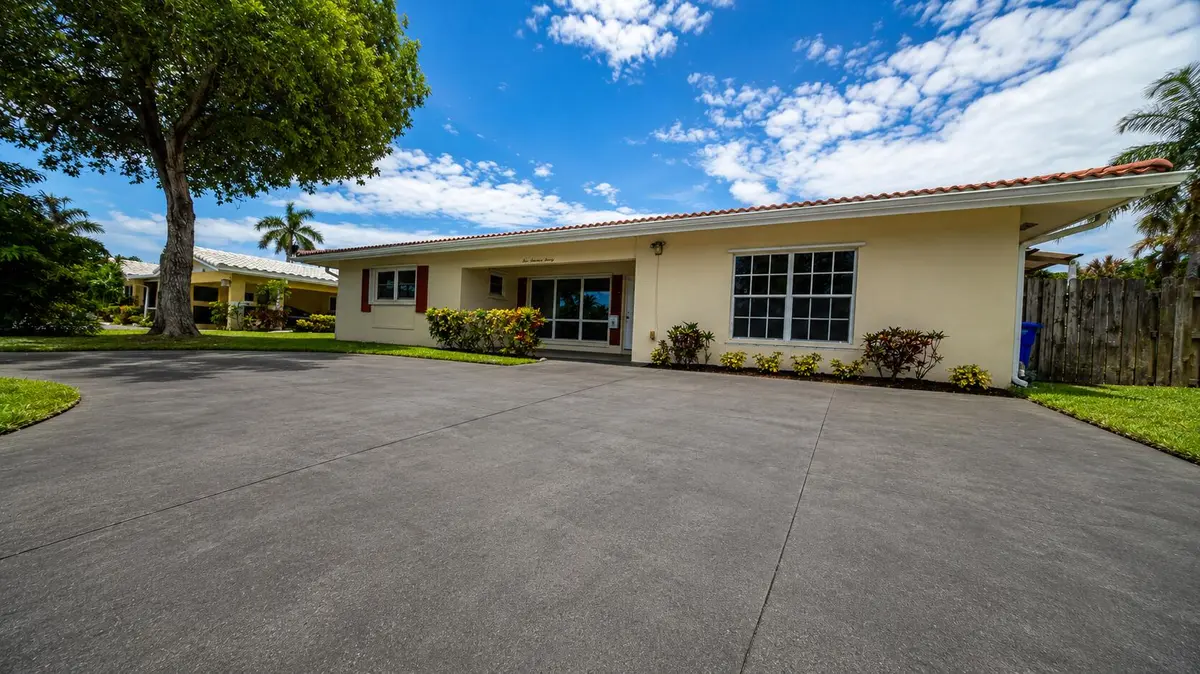 House 2 at 420 SE 4th Court, Pompano Beach