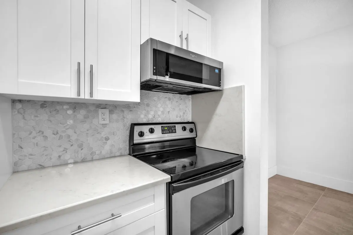 13-web-or-mls-DSC09912 at 671 Cypress Lake Boulevard L21, Deerfield Beach