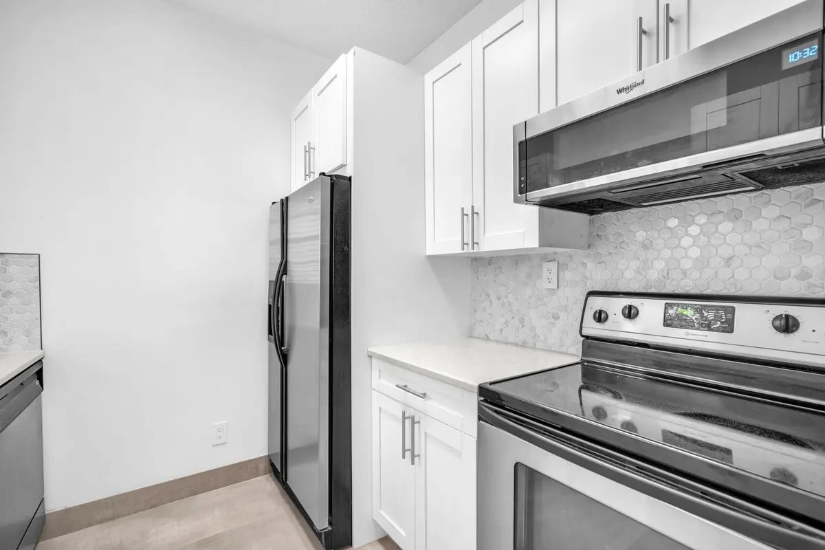 11-web-or-mls-DSC09904 at 671 Cypress Lake Boulevard L21, Deerfield Beach