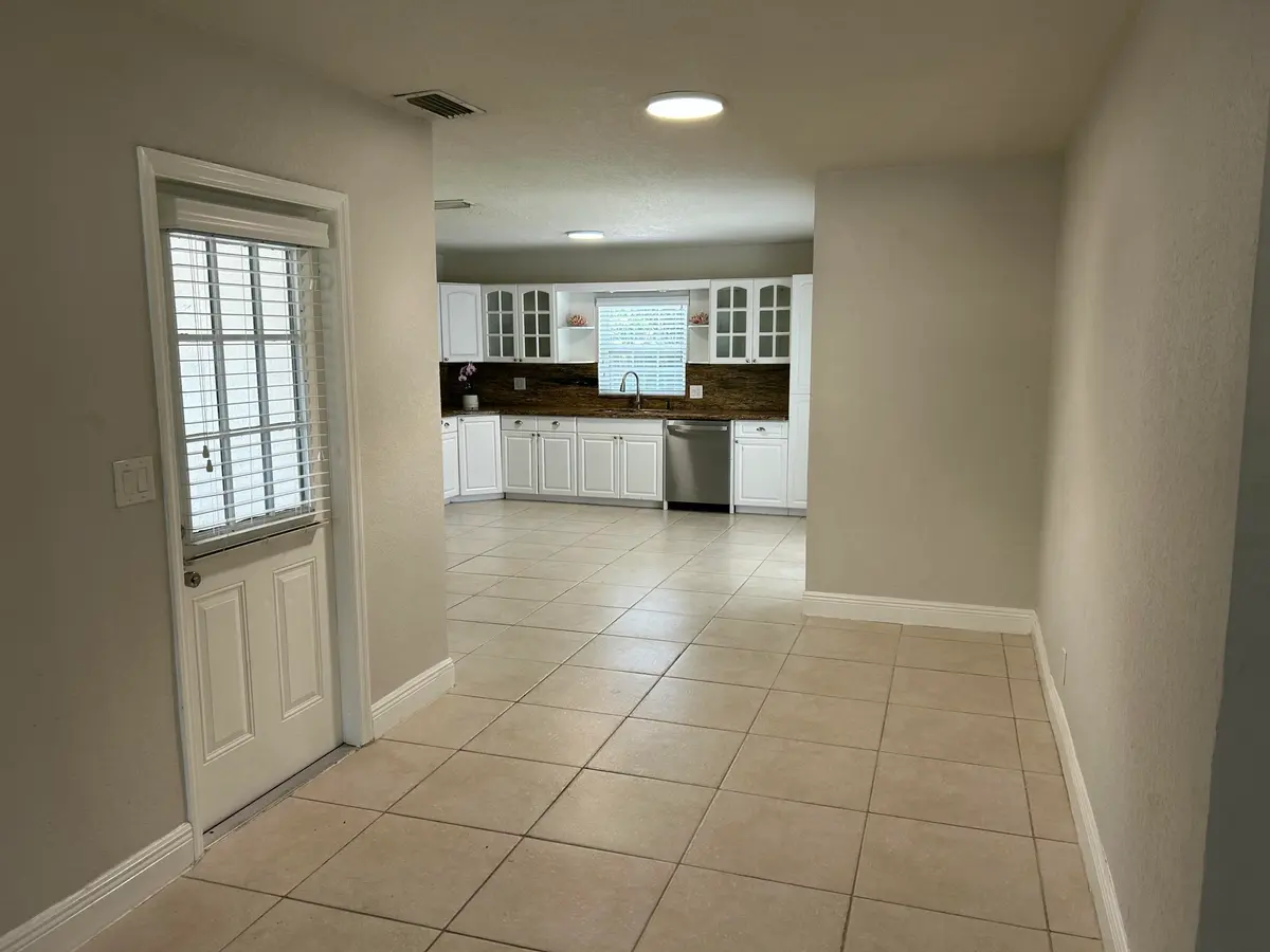 IMG_5778 at 61 NW 47th Street, Oakland Park
