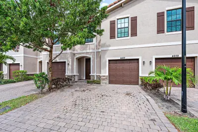 4407 Hemlock Drive, Riviera Beach – sold