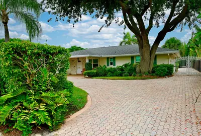129 Alhambra Place, West Palm Beach – sold