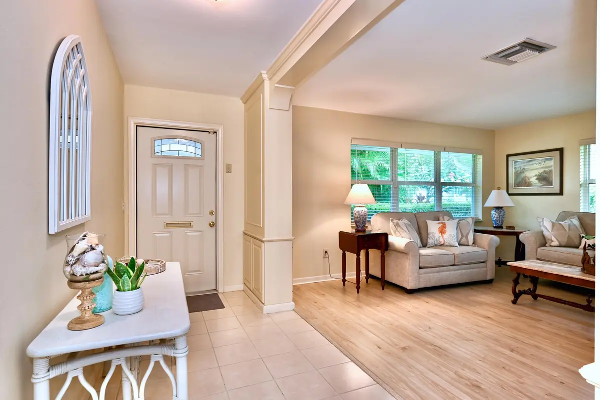 E1 at 129 Alhambra Place, West Palm Beach