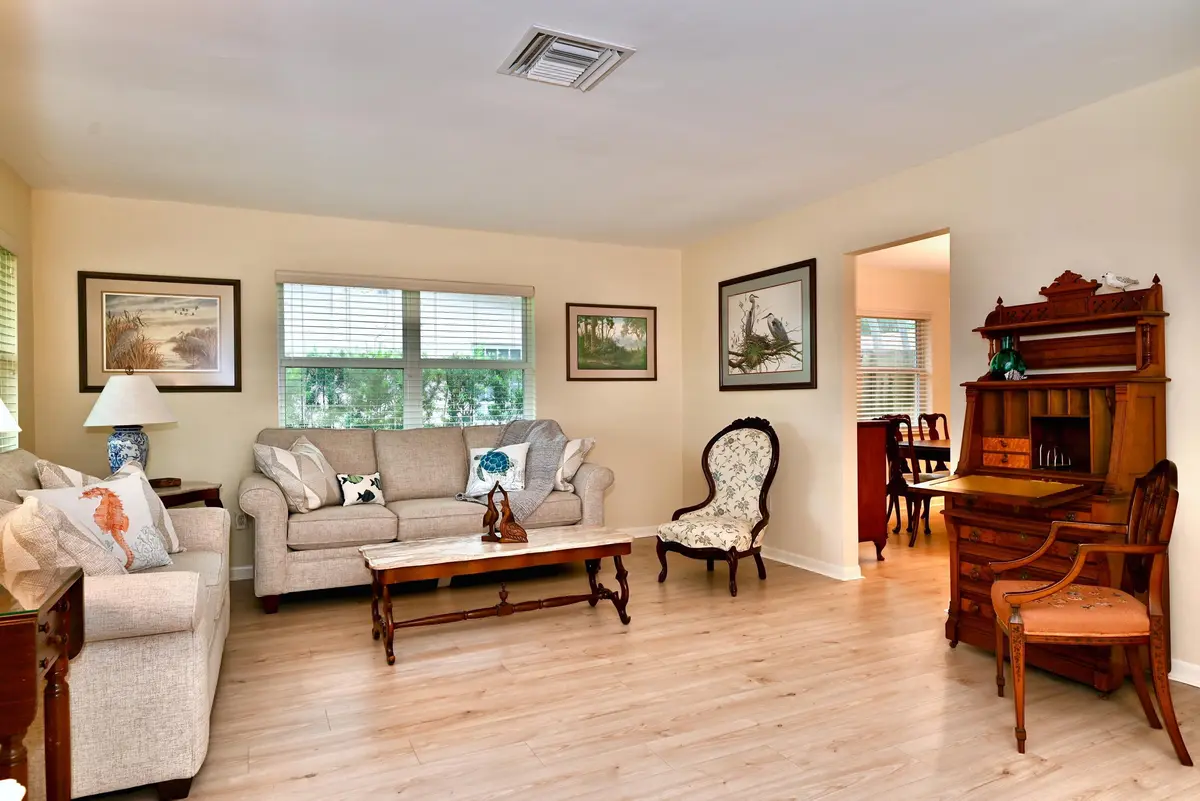 L1 at 129 Alhambra Place, West Palm Beach