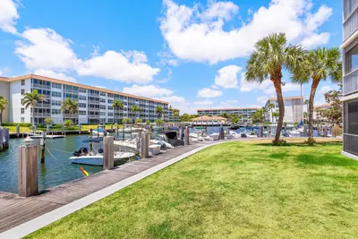 911 Gardenia Drive 154, Delray Beach – Condominium for sale