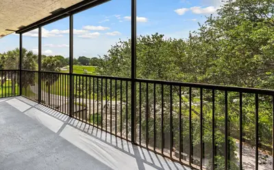 200 Jacaranda Country Club Drive 3c, Plantation – sold