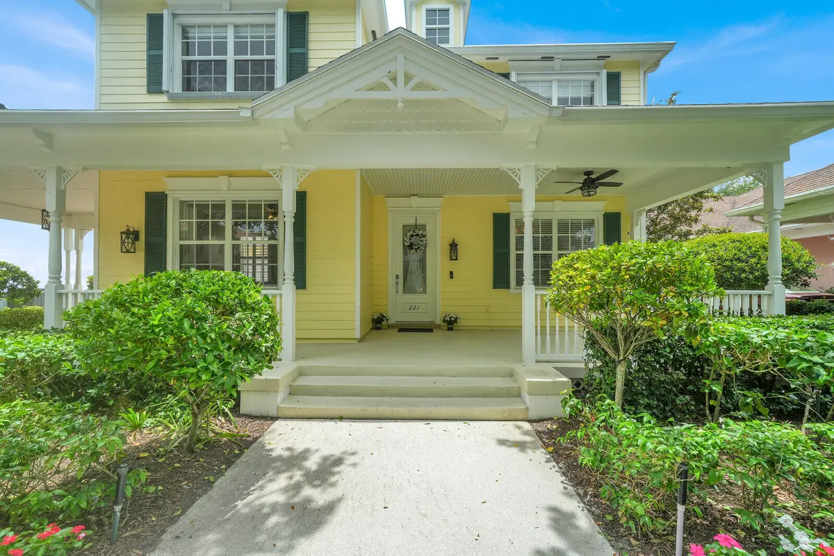 front porch 221 at 221 Marlberry Circle, Jupiter