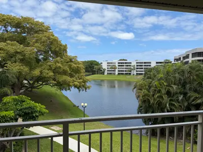 1885 Palm Cove Boulevard 10-307, Delray Beach – Condominium for sale