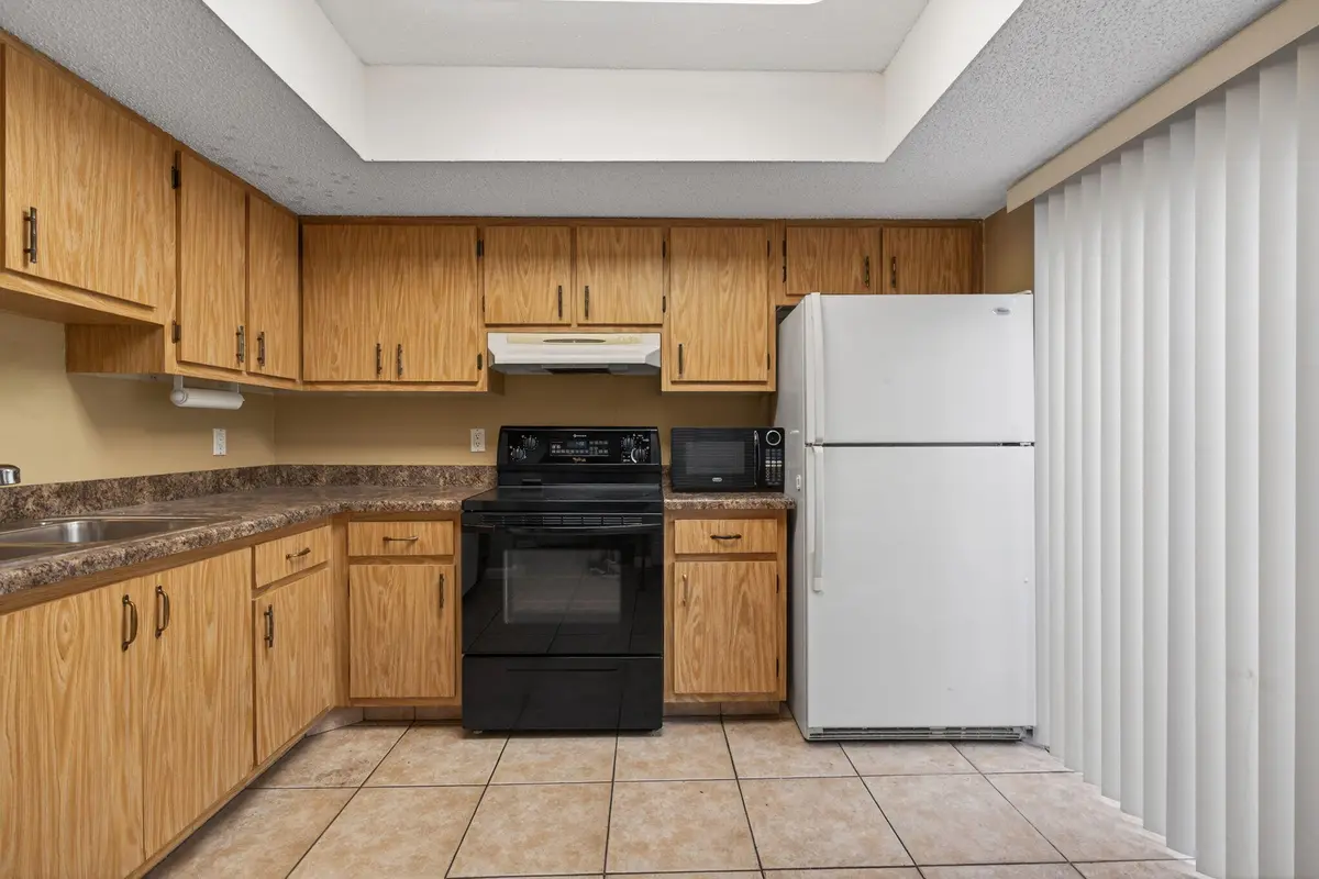 25-web-or-mls-032__MLP0161 at 707 Stonewood Court 19c, Jupiter