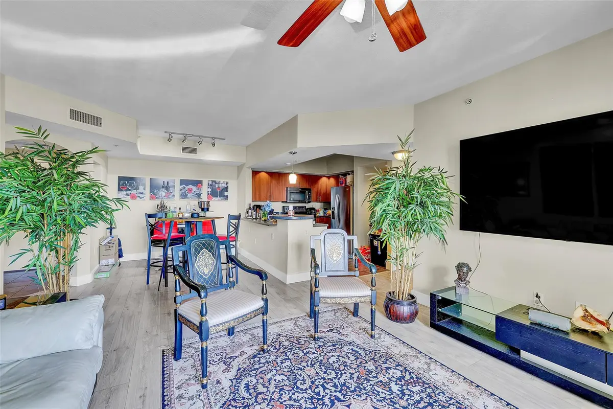 Photo 4 at 110 N Federal Highway 815, Fort Lauderdale