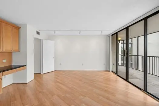 Livingroom at 2816 N 46 Avenue J482, Hollywood
