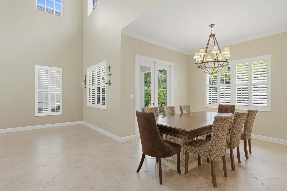 Dining/Living Area at 946 Mill Creek Drive, Palm Beach Gardens