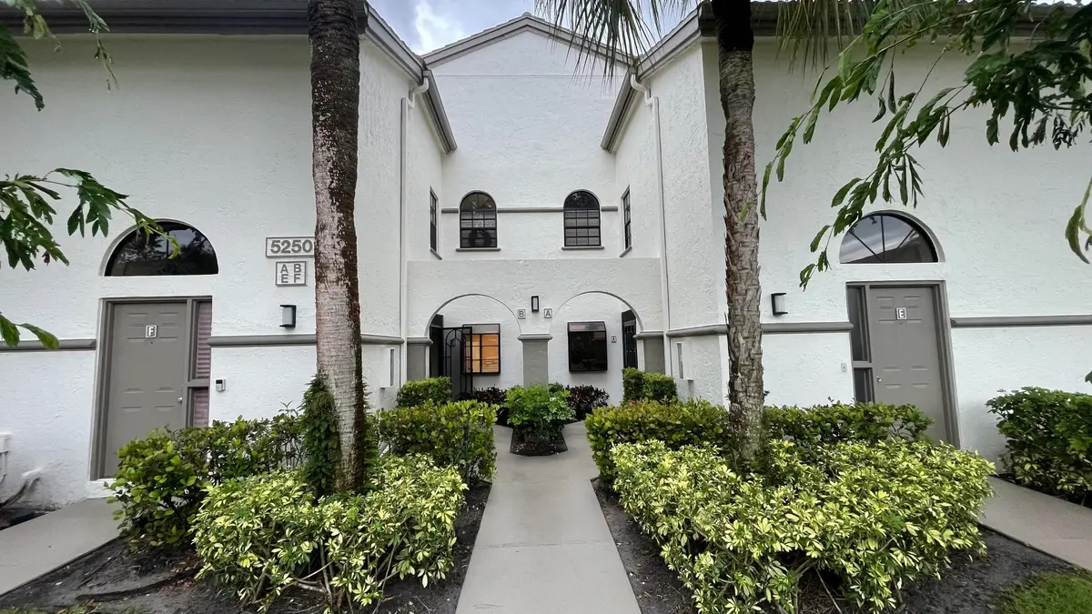 IMG_0760 at 5250 Europa Drive B, Boynton Beach