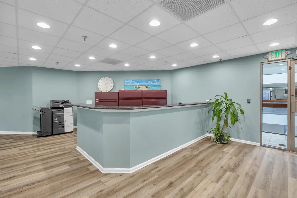 Lobby at 631 Us-1, North Palm Beach