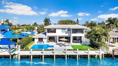 4555 W Tradewinds Avenue, Lauderdale-By-The-Sea – Single Family Residence for sale