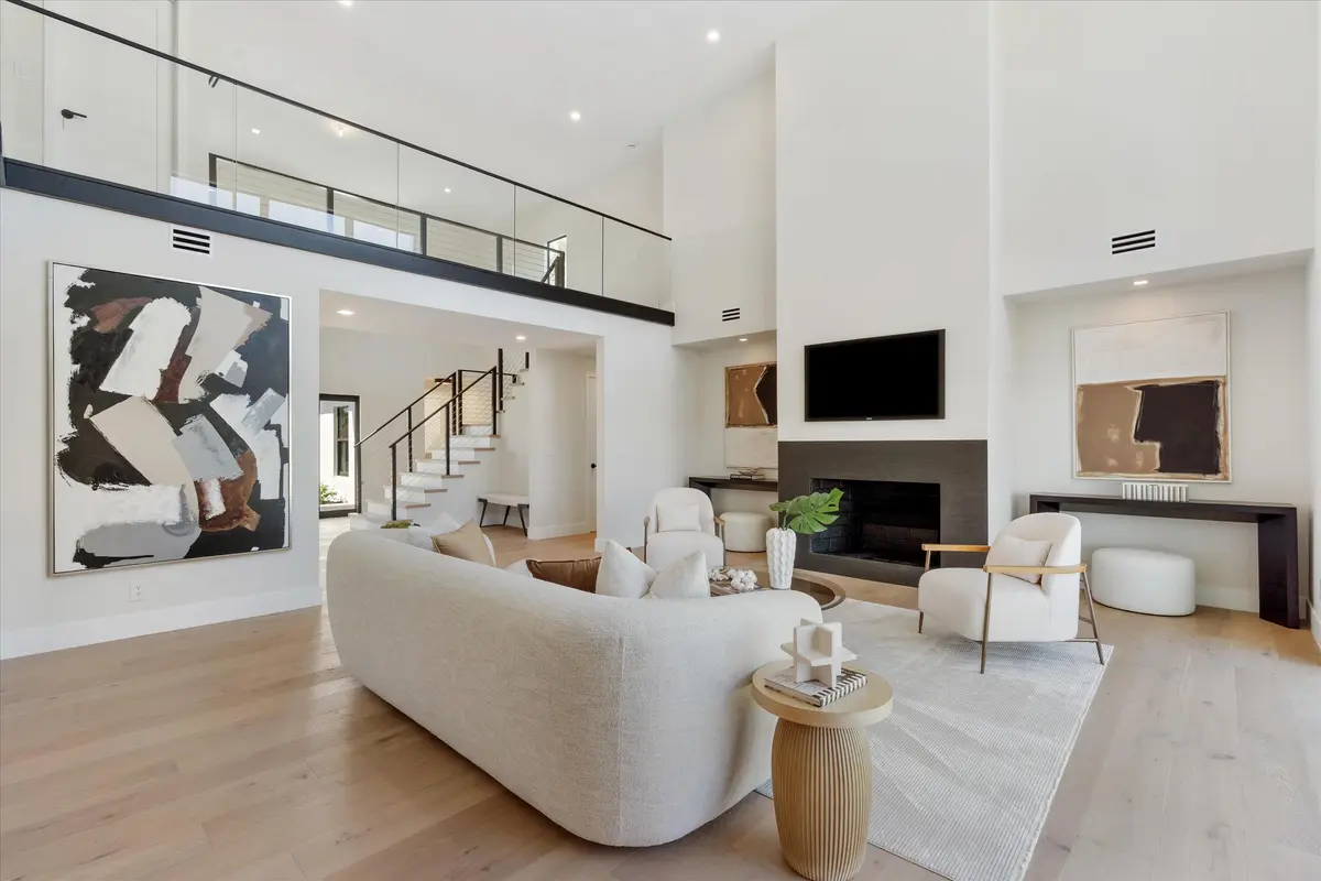Great Room at 868 Country Club Drive, North Palm Beach