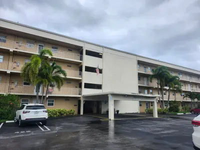 2600 NE 1st Lane 402, Boynton Beach – Condominium for sale