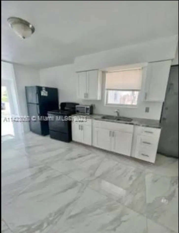 IMG_5732 at 4265 SW 51st Street 1-3, Dania Beach
