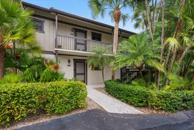 13334 Polo Club Road 211, Wellington – Condominium for rent