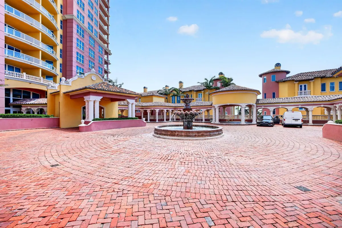 6-web-or-mls-699A4938 at 2100 N Ocean Boulevard 8b, Fort Lauderdale