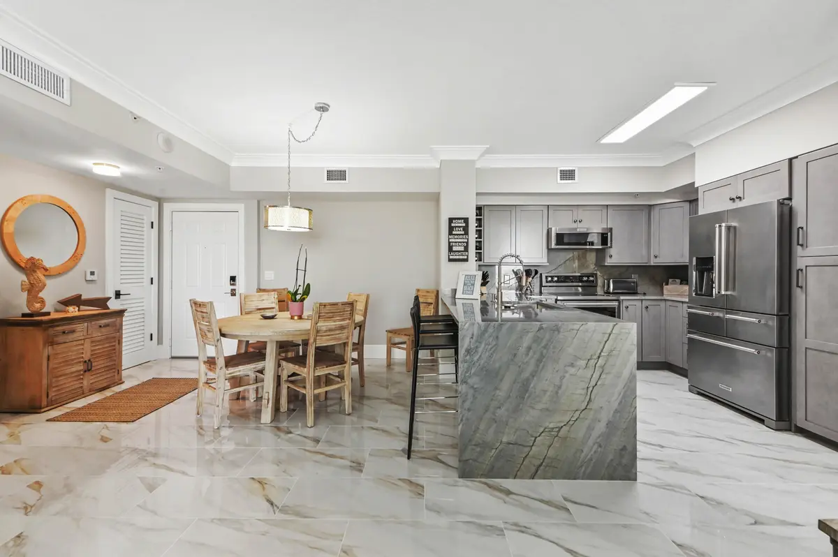 22 Dining room 03 at 625 Casa Loma Boulevard 909, Boynton Beach