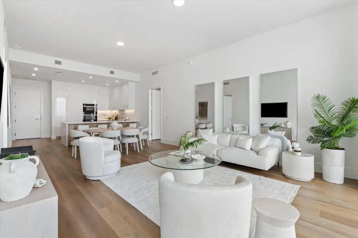 05-220 Lake Shore Drive #2305 Lake Park, at 220 Lake Shore Drive 2305, Lake Park