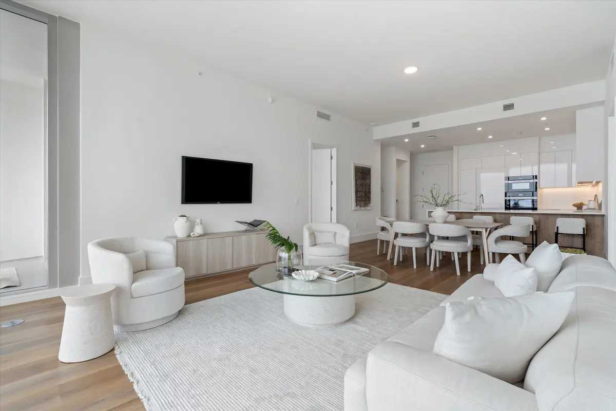 06-220 Lake Shore Drive #2305 Lake Park, at 220 Lake Shore Drive 2305, Lake Park