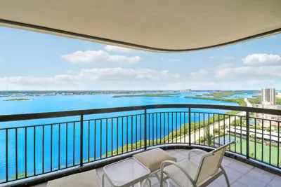 5380 N Ocean Drive 22j, Singer Island – Condominium for rent