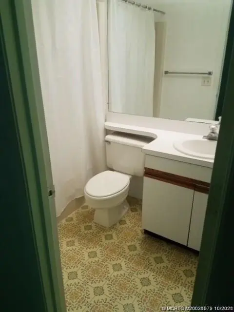 master bath at 1 Lake Vista Trail 205, Port St. Lucie