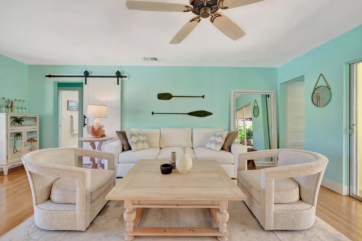 Living Area at 333 Ocean Drive, Juno Beach