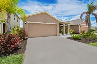 12223 SW Rimini Way, Port St. Lucie – sold
