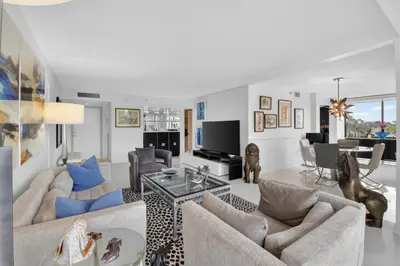 7738 Lakeside Boulevard 334, Boca Raton – sold