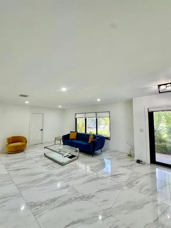 4190 SW 4th Street, Plantation, FL – photo 7