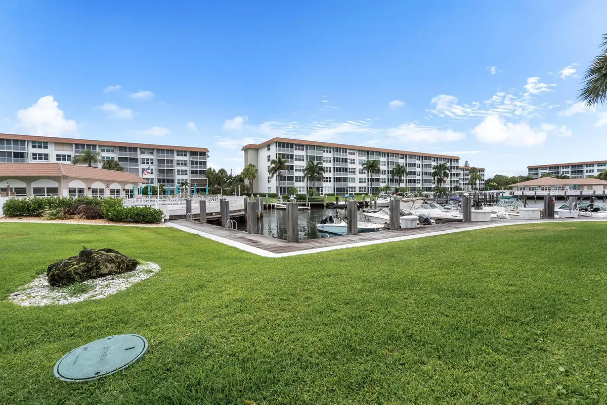 view fr Unit at 911 Gardenia Drive 153, Delray Beach