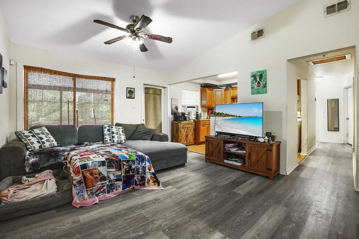 07 Living room 01 at 203 E Easy Street, Fort Pierce