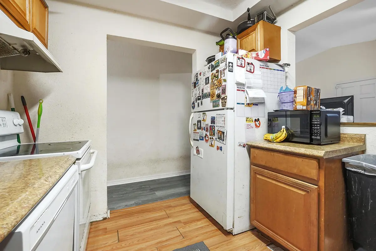 10 Kitchen 03 at 203 E Easy Street, Fort Pierce
