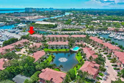27 Marina Gardens Drive, Palm Beach Gardens – Townhouse for rent