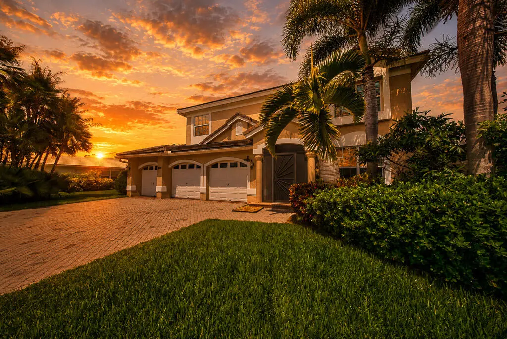 MLS-40 at 1681 Lakefield North Court, Wellington